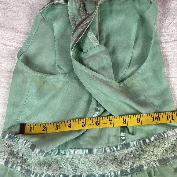 Vintage Green Lace Maxi Dress - Picture 13 of 13